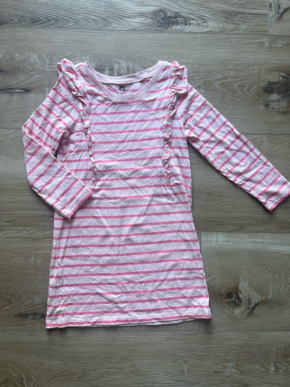 TEA COLLECTION Pink Striped Long-Sleeve Dress with ruffle detail. Size 6
